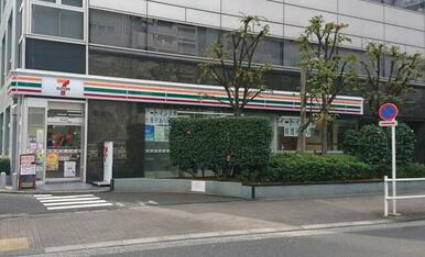 セブンイレブン　港区芝１丁目店