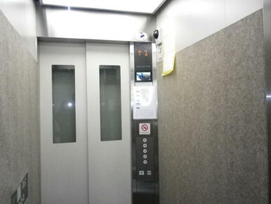 エレベーター
