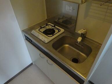 他の部屋の写真使用してます