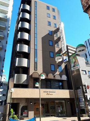 １Ｆは歯科医院／テナント階はエレベーター不停止、マンション入居者様専用です。