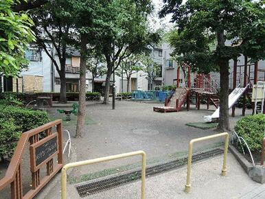 荒川区立　東日暮里六丁目西児童遊園