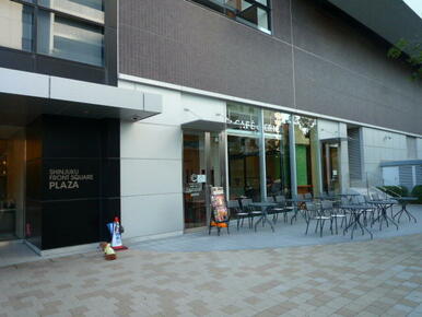 カフェ・ド・クリエ新宿フロントタワー店