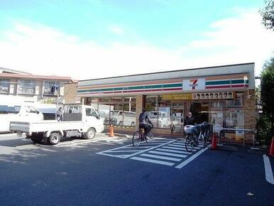 セブンイレブン　世田谷経堂３丁目店