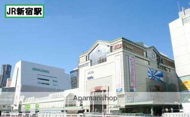 新宿駅南口