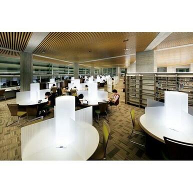 明治大学図書館和泉図書館