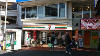 セブンイレブン板橋下赤塚駅北口店