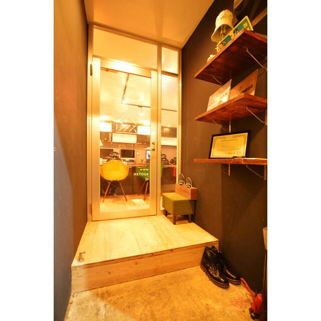 弊社事務所利用時の写真です。現在は人材派遣会社が使用しているため、内装が一部変更となっています。