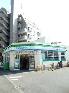ファミリーマート