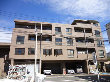 鉄筋コンクリート地上５階建てマンション★