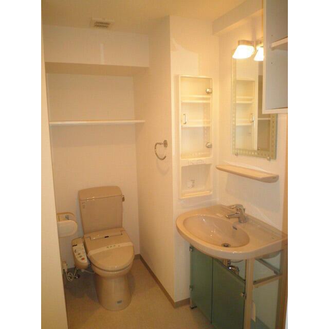 独立洗面化粧台/トイレ