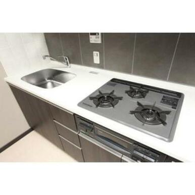 ※写真は同タイプ住戸です。