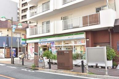 ファミリーマート亀有三丁目店