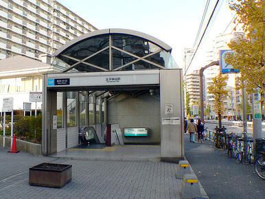 王子神谷駅