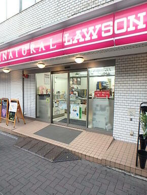 ローソンストア１００